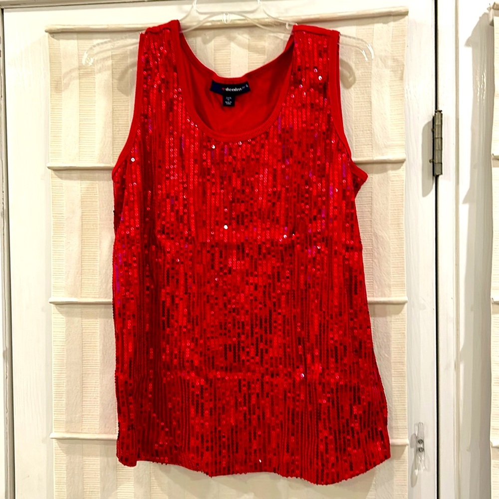 Women’s plus size Sparkle tank top!